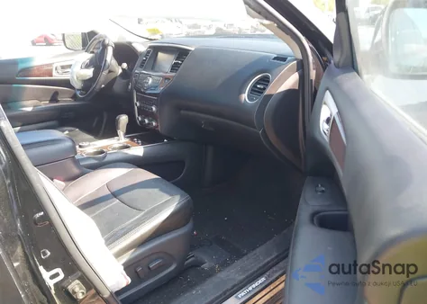 2014 Nissan Pathfinder Platinum z USA, uszkodzony, nr VIN 5N1AR2MM6EC608190